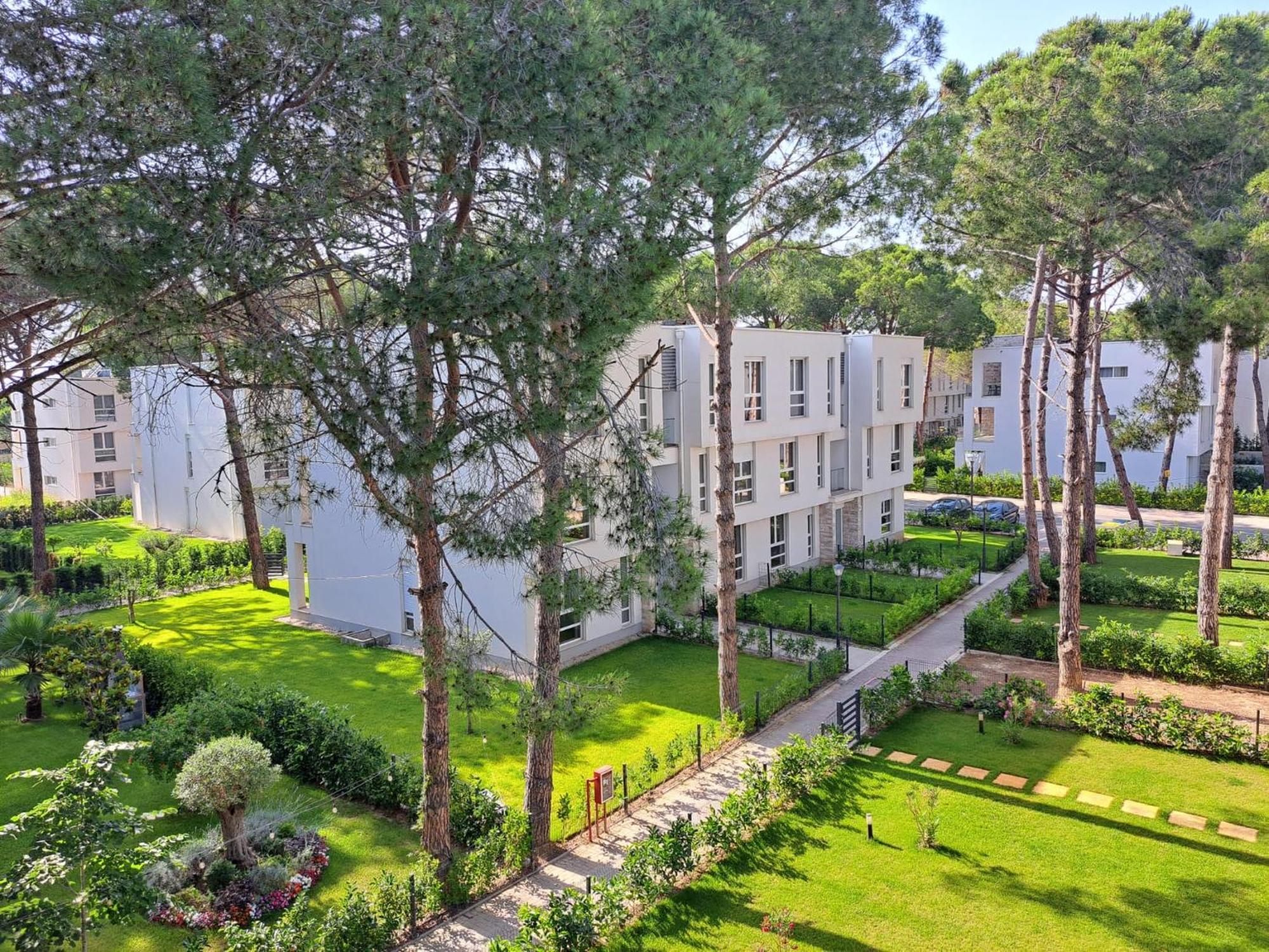 M&E Premium Apartments - San Pietro Драч Екстериор снимка